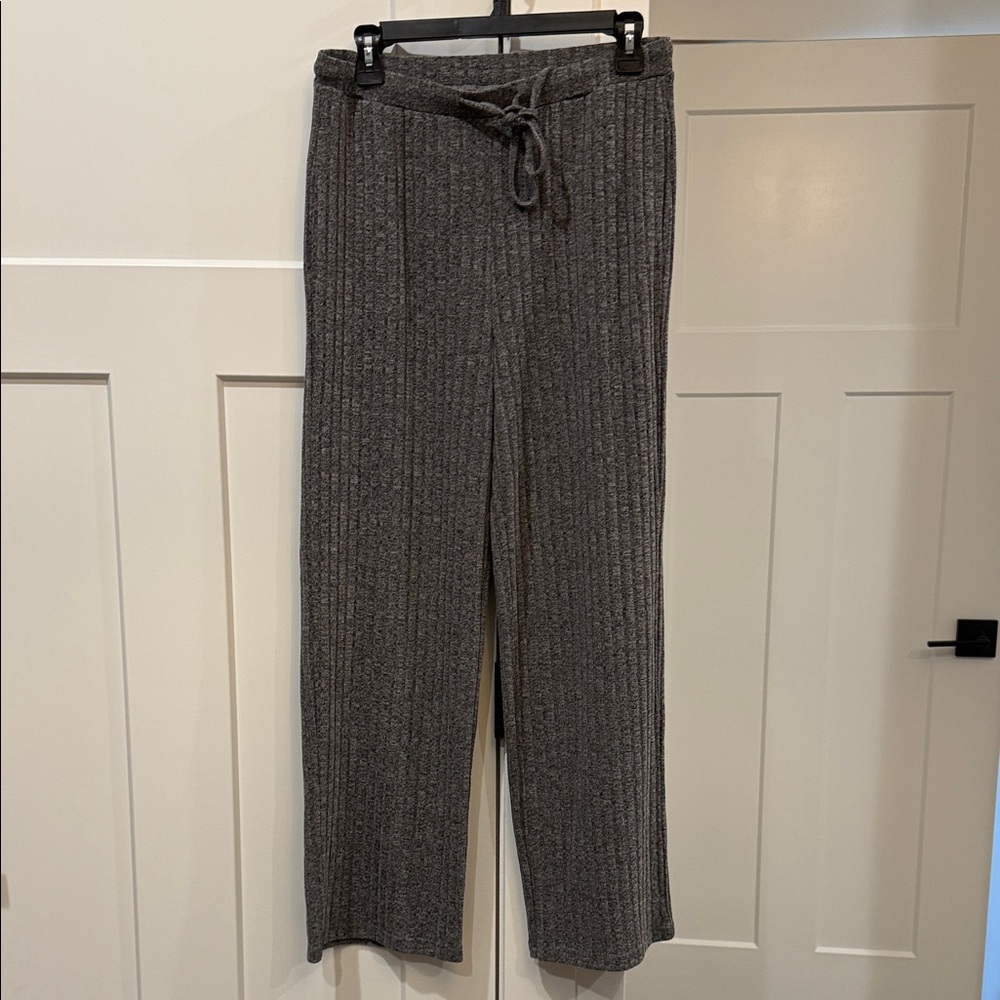 Gray Ribbed Lounge Set